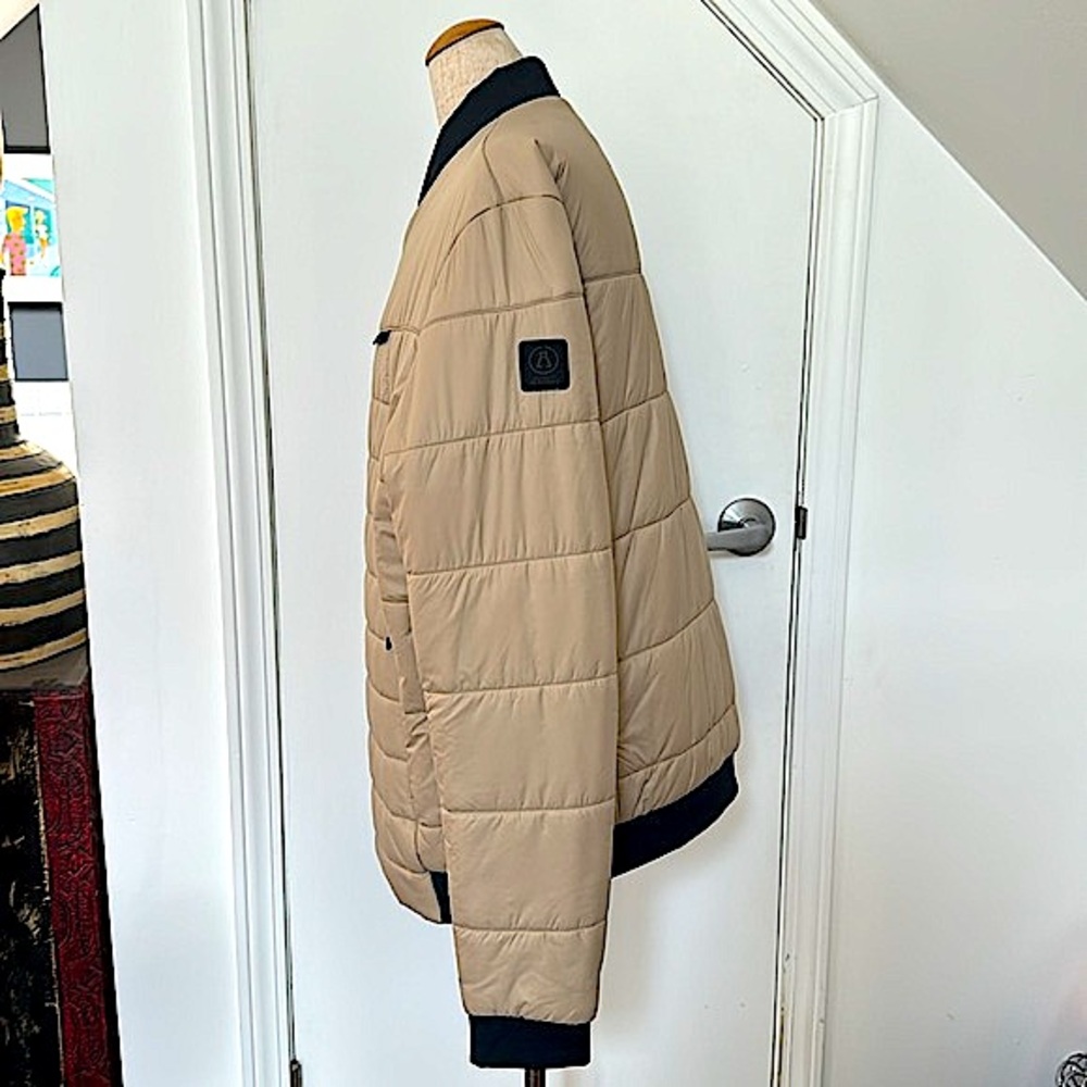 Men's Alchemy Equipment Insulated Jacket! - Picture 3 of 10